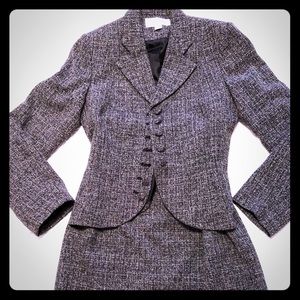 JH Collection 2 piece skirt suit